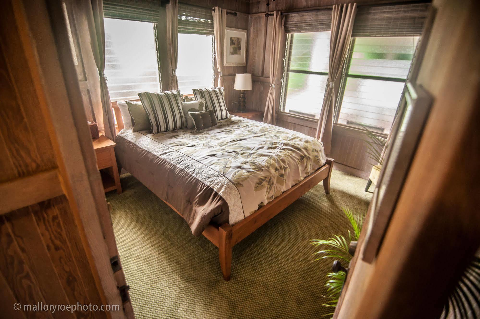 Poipu Bed And Breakfast Inn Koloa Kültér fotó